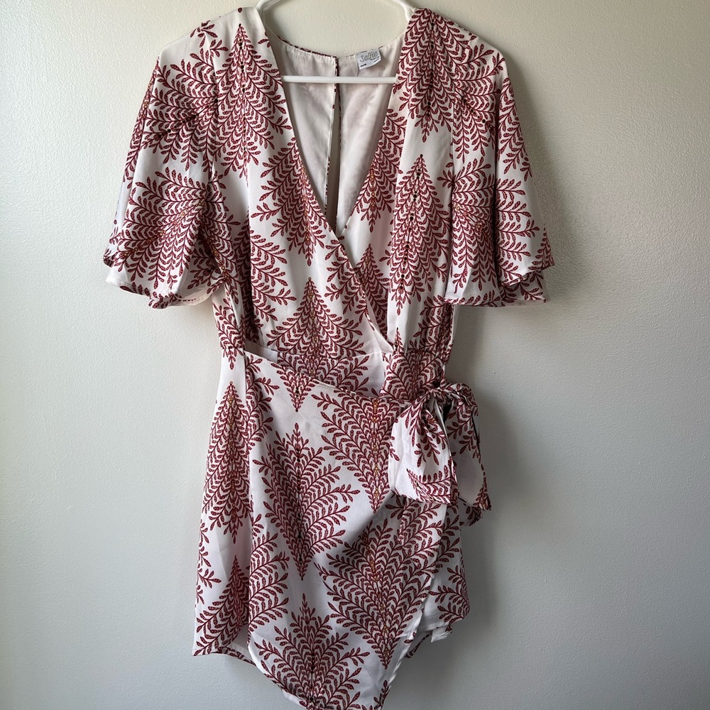 Selfie Leslie Romper